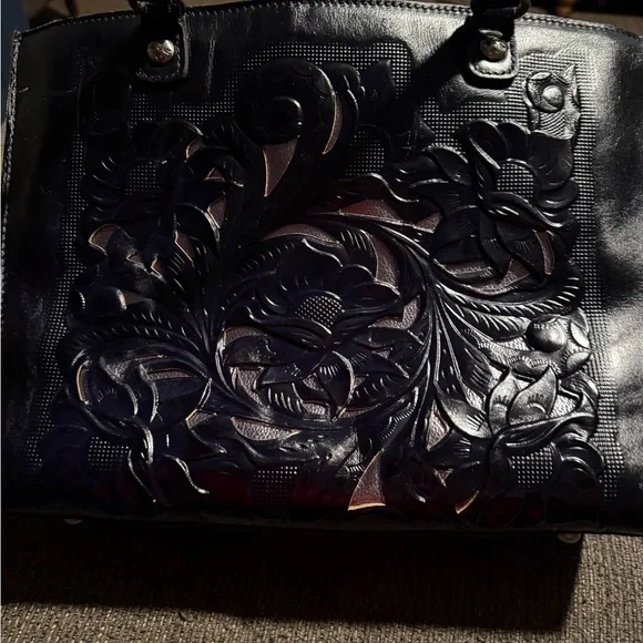 Patricia Nash Tote - Picture 2 of 8